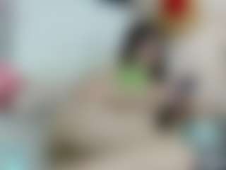 Live cam show with Ayesha_saade - Smoking on xplaylive.com
