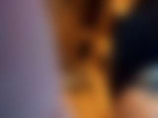 Live cam show with Aleecia Berri - Small Tits on x69.live