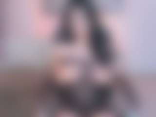 Live cam show with Melina-Rouge - Shaved Pussy on 1on1-livenow