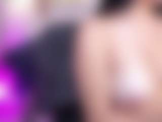 Live cam show with Melina-Rouge - Petite on camwithhim.com