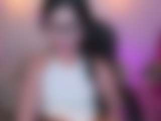 Live cam show with Melina-Rouge - Teen (18+) on Cam Slut