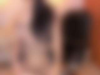 Live cam show with Melina-Rouge - Middle Aged on Camsoda