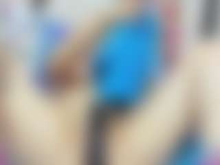 SamantaSweetx MILF webcam performer live streaming