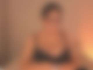 Live cam show with Luvea - Curvy Young Adult on Camsoda