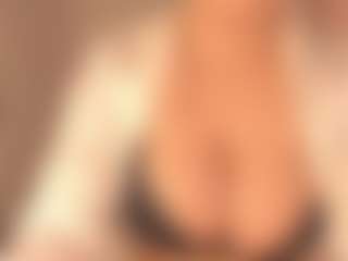 Luvea's Live Sex Cam Show
