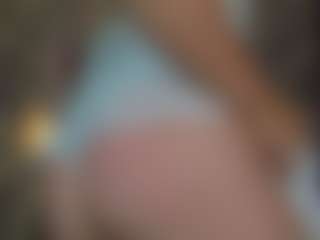 Live cam show with Anita-White - Green Eyes on CamwithHer