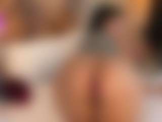 Live cam show with dana-daree - Camel Toe on Camsoda