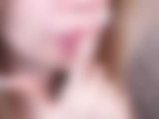 Live cam show with JoellaEssery - Gray Eyes on Free Soda