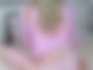 Live cam show with JoellaEssery - Role Play on livesuperchat.net