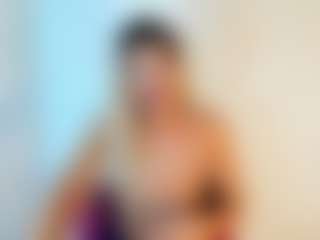 Live cam show with kaiataylor - Big Balls on livesuperchat.net