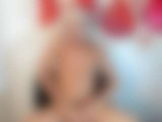 Live cam show with kaiataylor - Average on Porn Luv