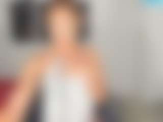 Live cam show with kaiataylor - Average on studioflirtlive.com