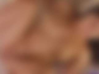 Live cam show with Ketrinlove - Average on StripNow