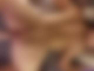Live cam show with Ketrinlove - Public MILF on Camsoda