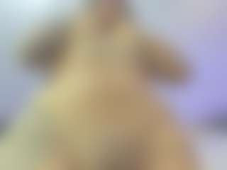Live cam show with Rave-connor - Small Tits on WildCum