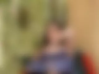 Live cam show with NaughtYHomemadE17 - Anal on Camsoda