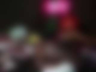 SplashGoddess MILF webcam performer live streaming