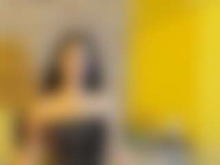 ElaSalvatore's Live Sex Cam Show