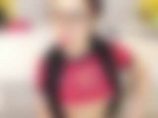 ElaSalvatore's Live Sex Cam Show