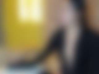 ElaSalvatore's Live Sex Cam Show