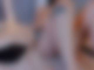 Live cam show with ElaSalvatore - Skinny on EXY