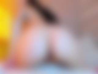 Live cam show with ElaSalvatore - Creampie on sexytreat.net