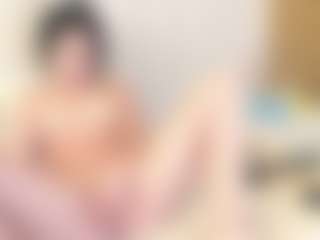 ElaSalvatore's Live Sex Cam Show