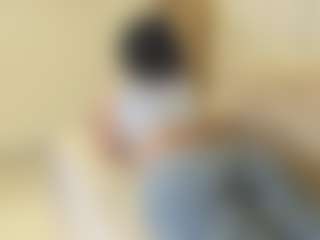 ElaSalvatore's Live Sex Cam Show