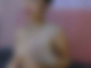 ElaSalvatore's Live Sex Cam Show