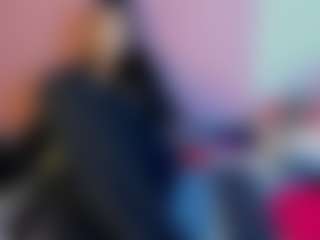 ElaSalvatore's Live Sex Cam Show