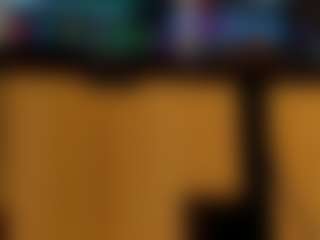 Live cam show with ElaSalvatore - Deepthroat on Camsoda
