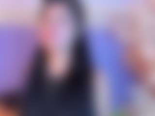 ElaSalvatore's Live Sex Cam Show
