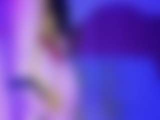 ElaSalvatore's Live Sex Cam Show