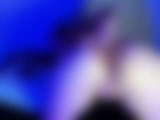 ElaSalvatore's Live Sex Cam Show