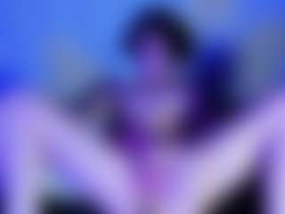 ElaSalvatore's Live Sex Cam Show