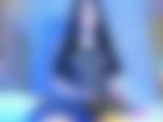 ElaSalvatore's Live Sex Cam Show