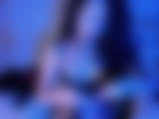 ElaSalvatore's Live Sex Cam Show