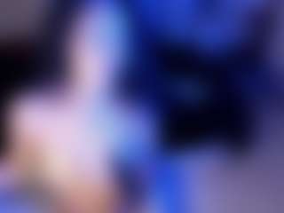 ElaSalvatore's Live Sex Cam Show