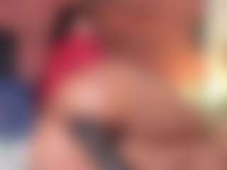 Live cam show with Gaby manson - Nipple Piercings on AdultVida.com