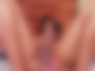 Live cam show with Gaby manson - Eating Pussy on Camsoda