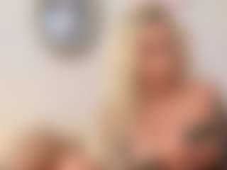 Live cam show with lunadreams222 - Strip on Camsoda