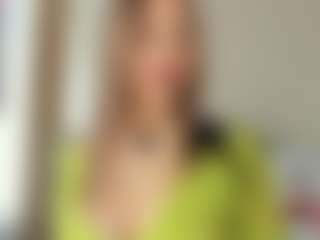 Live cam show with GlynisFukushima - Green Eyes on StripNow
