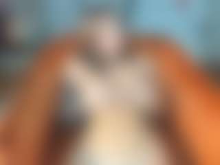 Live cam show with GlynisFukushima - Smoking on CamwithHer