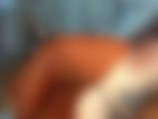 Live cam show with GlynisFukushima - Skinny on eurowanks.com