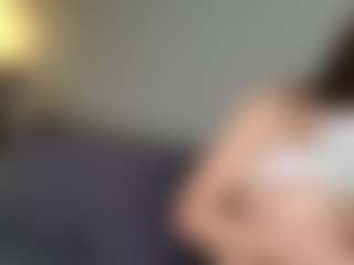 OnlyKira's Live Sex Cam Show