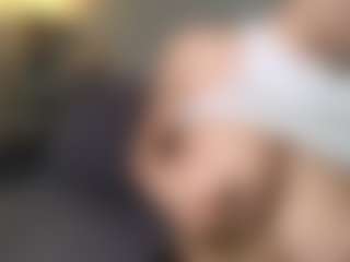 OnlyKira's Live Sex Cam Show