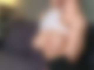 OnlyKira's Live Sex Cam Show