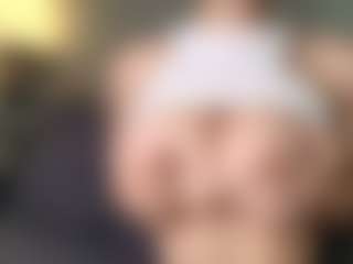 OnlyKira's Live Sex Cam Show