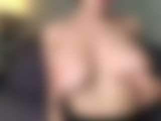 OnlyKira's Live Sex Cam Show