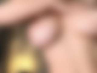 OnlyKira's Live Sex Cam Show